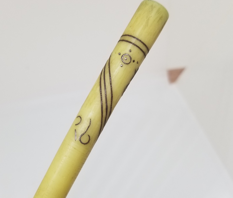 OSMANLI DÖNEMİ GÜMÜŞ ÇAKMA İŞÇİLİKLİ VE OSMANLICA YAZILI AFYON YAPIMI SİGARA AĞIZLIĞI