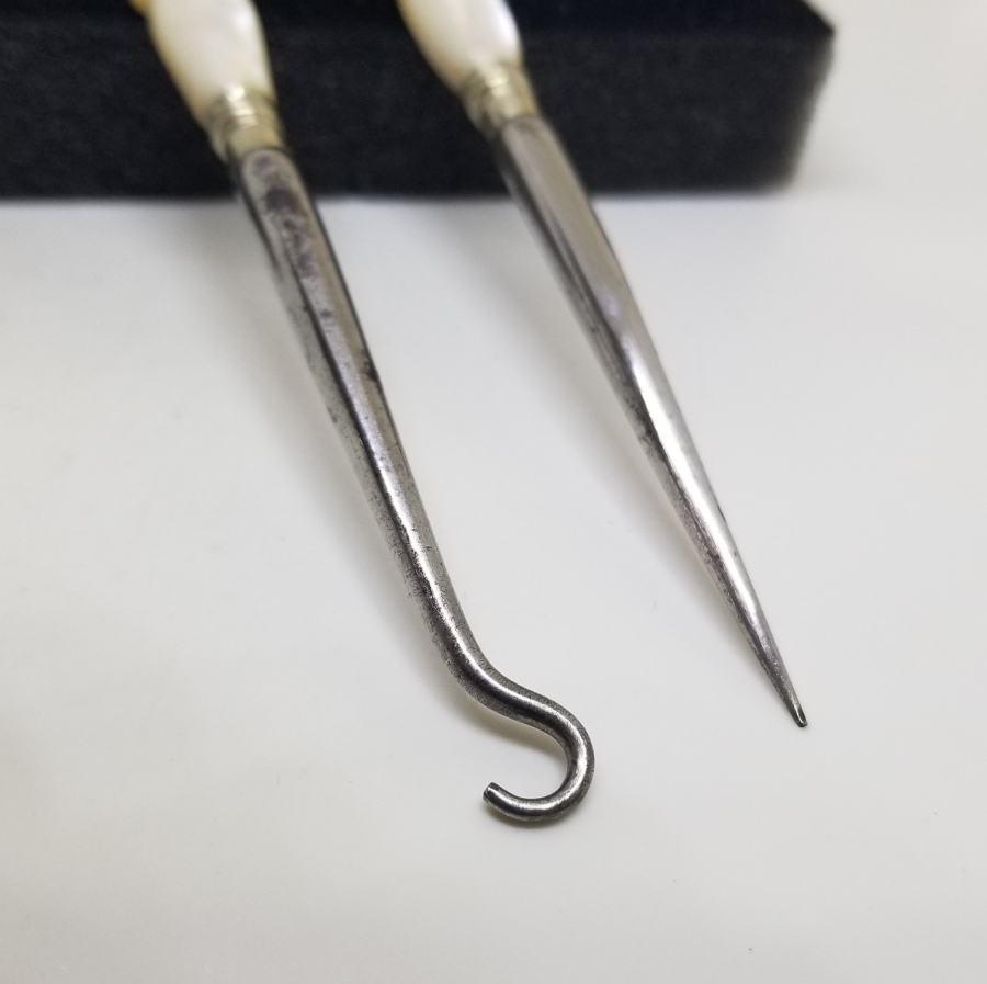 SEDEF UÇLU ANTİKA TIĞ VE İP ÇEKME ALETİYLE TAM TAKIM POTİN BAĞLAMA ALETİ TAKIMI