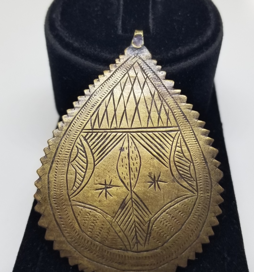 ÜZERİ KALEM İŞÇİLİKLİ OSMANLI DÖNEMİ ARMUDİ KOLYE