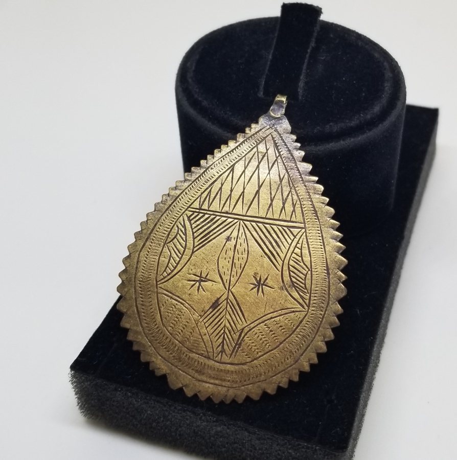 ÜZERİ KALEM İŞÇİLİKLİ OSMANLI DÖNEMİ ARMUDİ KOLYE