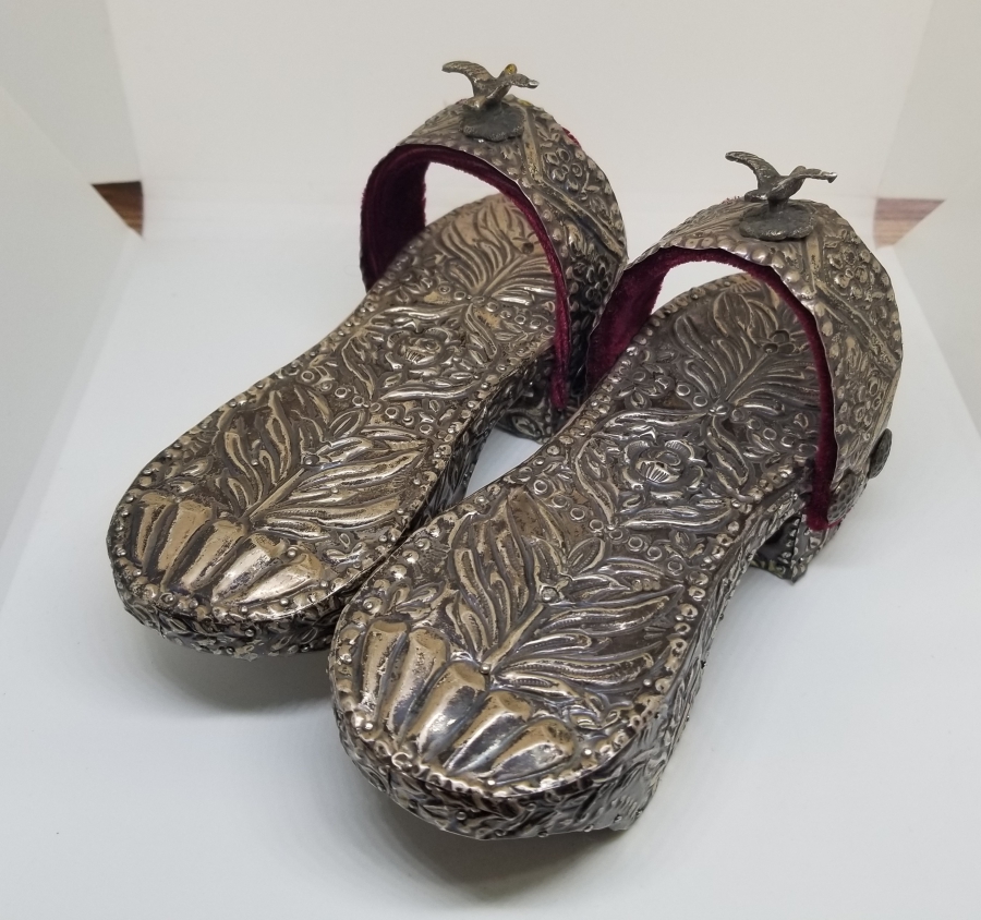 OSMANLI DÖNEMİ ÜZERİ KUŞLU VE HAYAT AĞAÇLI NADİR SARAY İŞİ GELİN NALINI