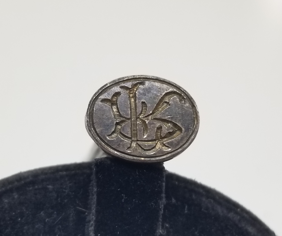 TUTMACI KABARTMA İŞÇİLİKLİ GÜMÜŞ BÜYÜK BOY ERMENİ MUM MÜHRÜ