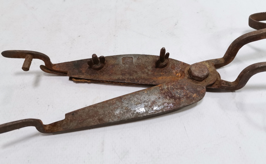 ÜZERİ USTA DAMGALI OSMANLI DÖNEMİ HEREKE HALI MAKASI