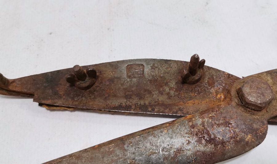 ÜZERİ USTA DAMGALI OSMANLI DÖNEMİ HEREKE HALI MAKASI