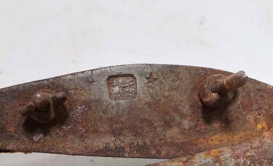 ÜZERİ USTA DAMGALI OSMANLI DÖNEMİ HEREKE HALI MAKASI