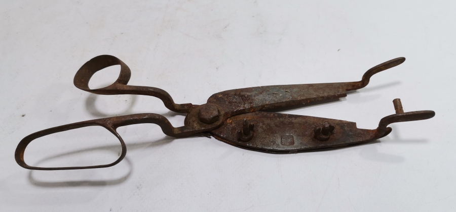 ÜZERİ USTA DAMGALI OSMANLI DÖNEMİ HEREKE HALI MAKASI