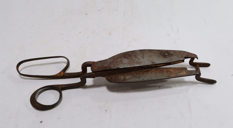 ÜZERİ USTA DAMGALI OSMANLI DÖNEMİ HEREKE HALI MAKASI