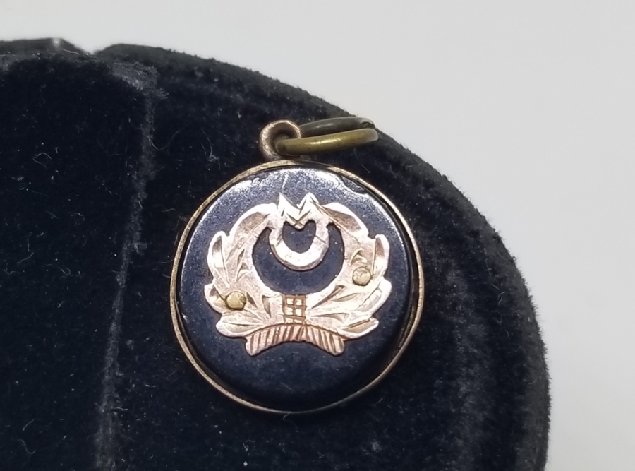 JANDARMA KOKARTLI OSMANLI DÖNEMİ ALTIN OLTU TAŞLI KOLYE UCU