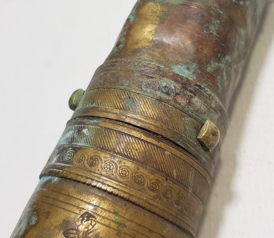 ÜZERİ ÇİFT USTA DAMGALI OSMANLI DÖNEMİ KAHVE DEĞİRMENİ