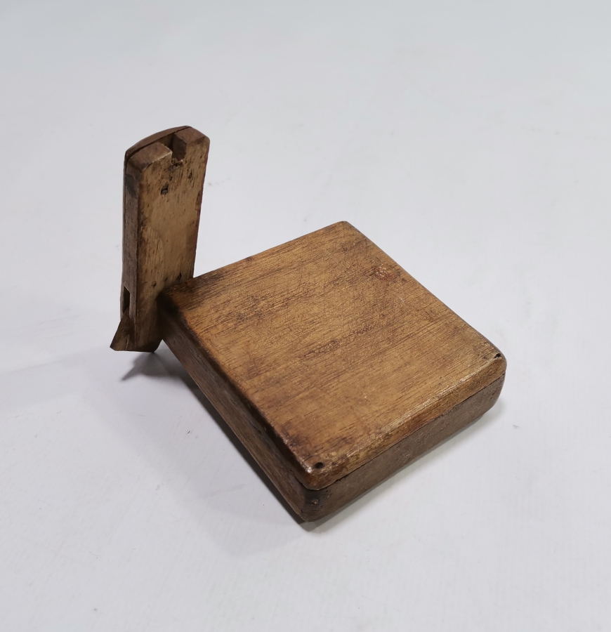 ANTİKA AHŞAP SİGARA TABAKASI