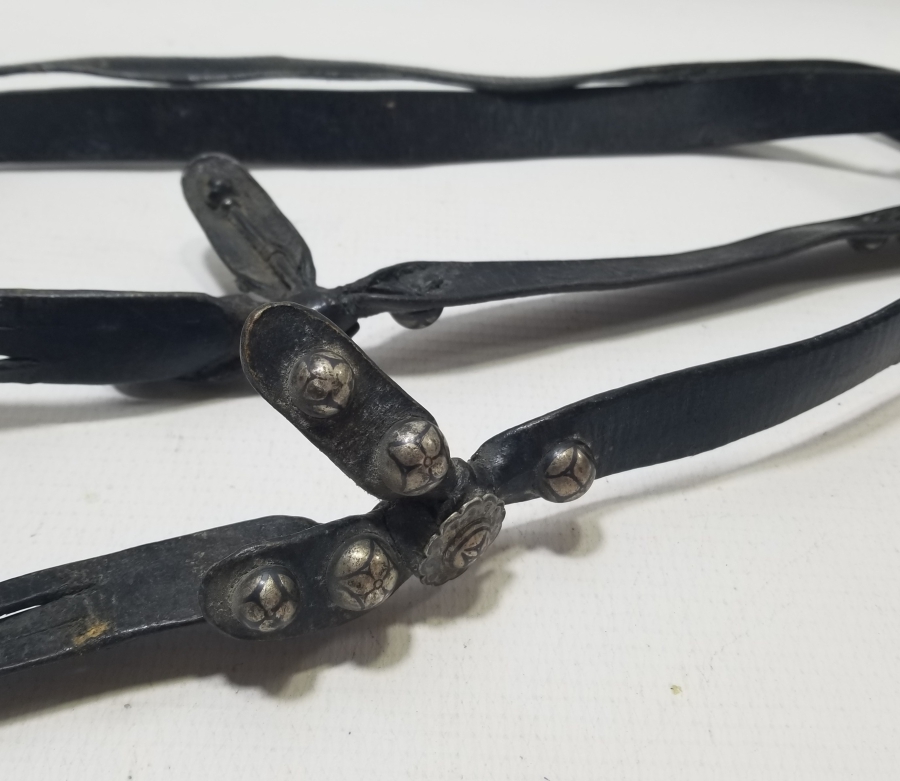 ÜZERİ SAVAT İŞÇİLİKLİ OSMANLI DÖNEMİ ÇERKES İŞİ GÜMÜŞ AT DÖŞLÜĞÜ