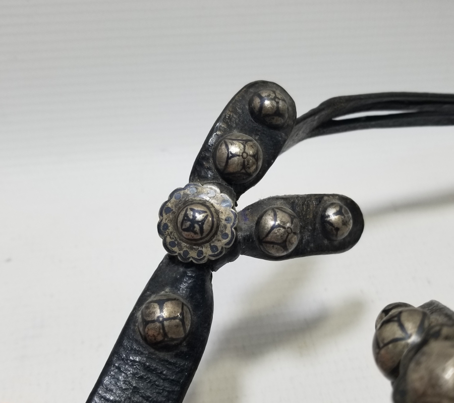 ÜZERİ SAVAT İŞÇİLİKLİ OSMANLI DÖNEMİ ÇERKES İŞİ GÜMÜŞ AT DÖŞLÜĞÜ