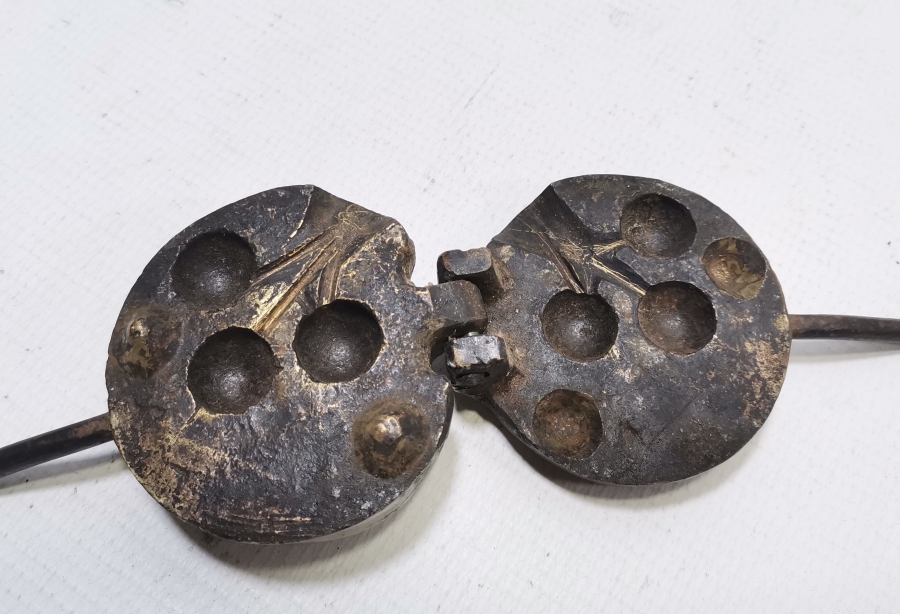 OSMANLI DÖNEMİ ÇOK NADİR TOP ŞARAPNELLERİ KURŞUNU KALIBI