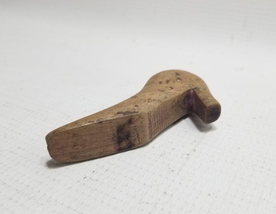 AYAKKABI FORMLU OSMANLI DÖNEMİ AHŞAP SİGARA AĞIZLIĞI