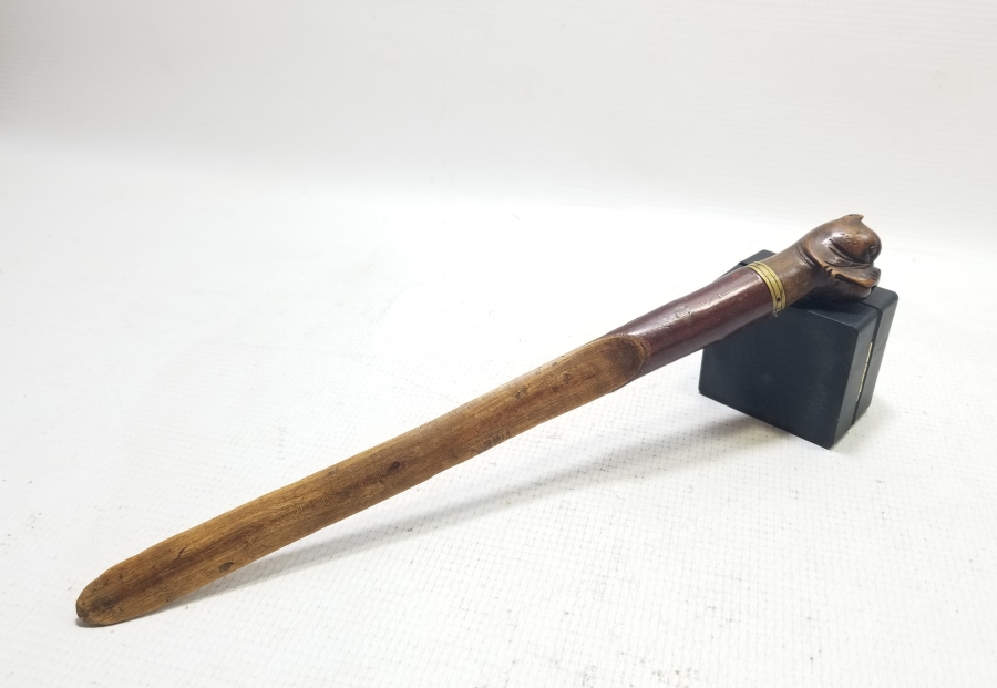 EL YAPIMI ANTİKA AHŞAP KÖPEK FORMLU ZARF AÇACAĞI