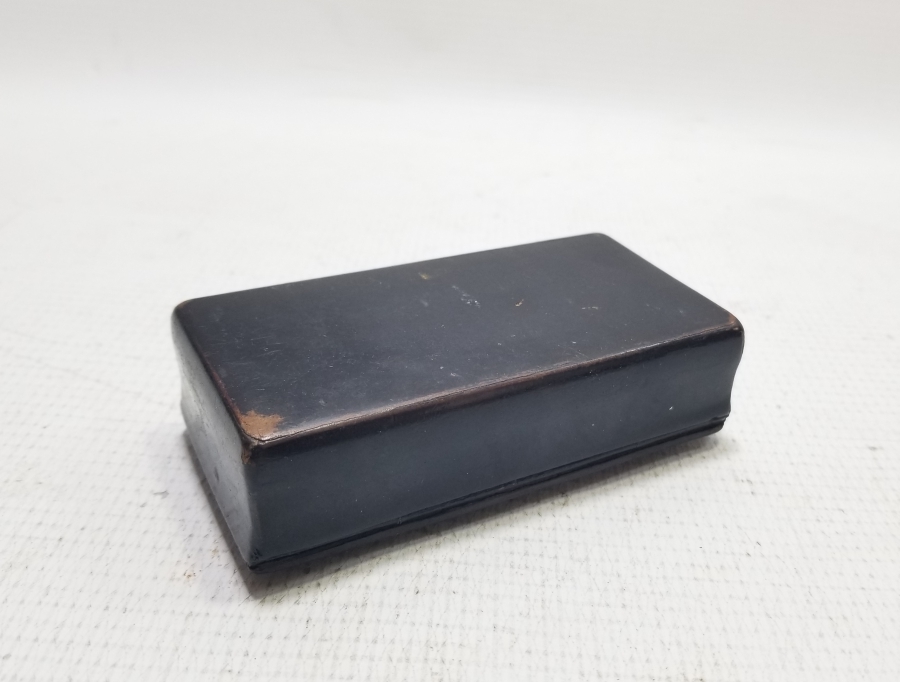 OSMANLI DÖNEMİ GÜMÜŞ ÇAKMA İŞÇİLİKLİ NADİR PAPİER MACHE TÜTÜN TABAKASI