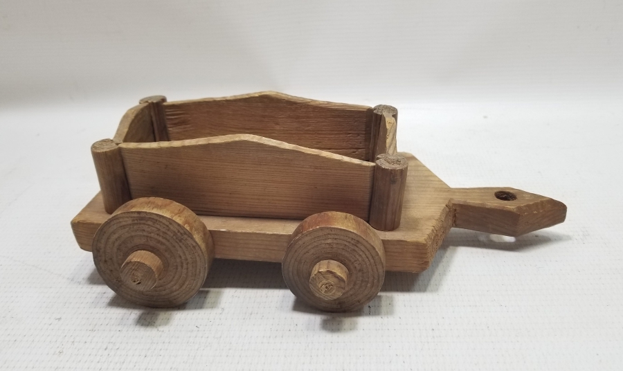 EL YAPIMI ANTİKA AHŞAP KAĞNI FORMLU OYUNCAK