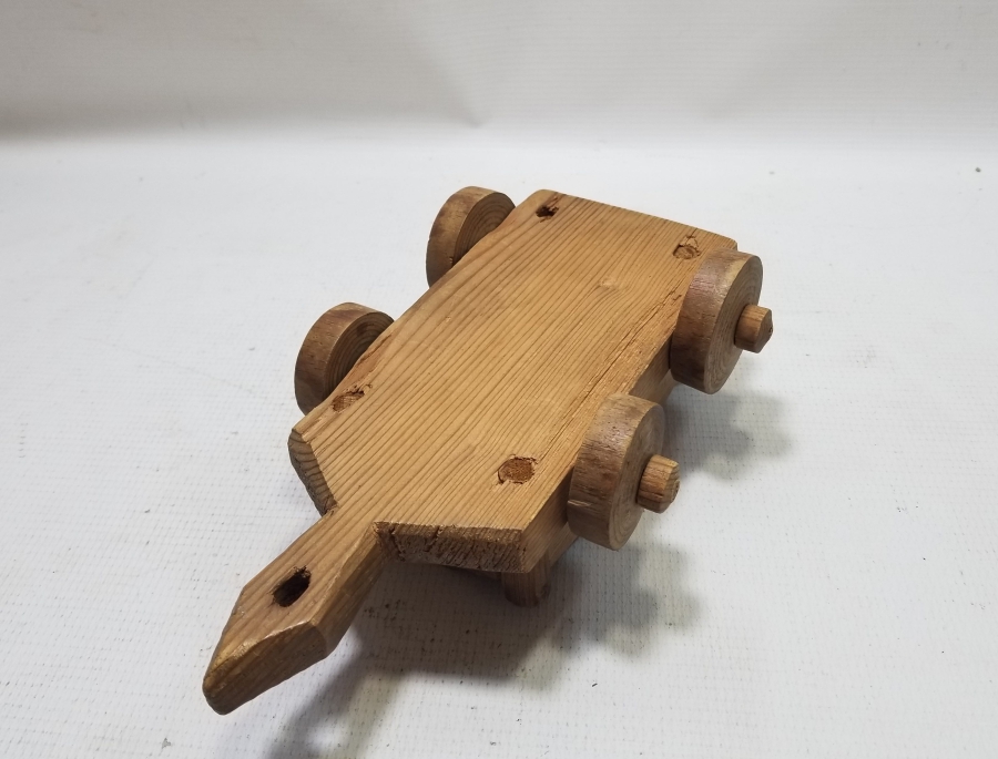 EL YAPIMI ANTİKA AHŞAP KAĞNI FORMLU OYUNCAK