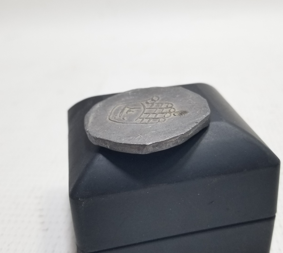 ÜZERİ YA ALİ YAZILI FATMA ANANIN ELİ TILSIM KOLYE