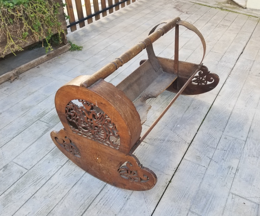 1874 TARİHLİ ÜZERİ İŞLEMELİ NADİR BÜYÜK BOY ERMENİ BEŞİK