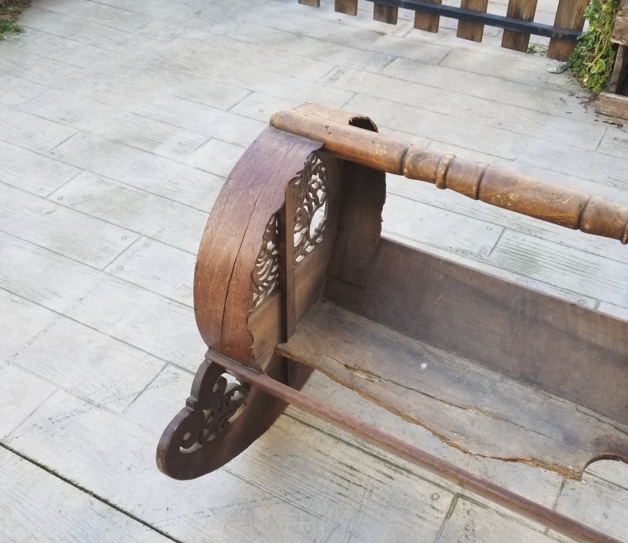 1874 TARİHLİ ÜZERİ İŞLEMELİ NADİR BÜYÜK BOY ERMENİ BEŞİK