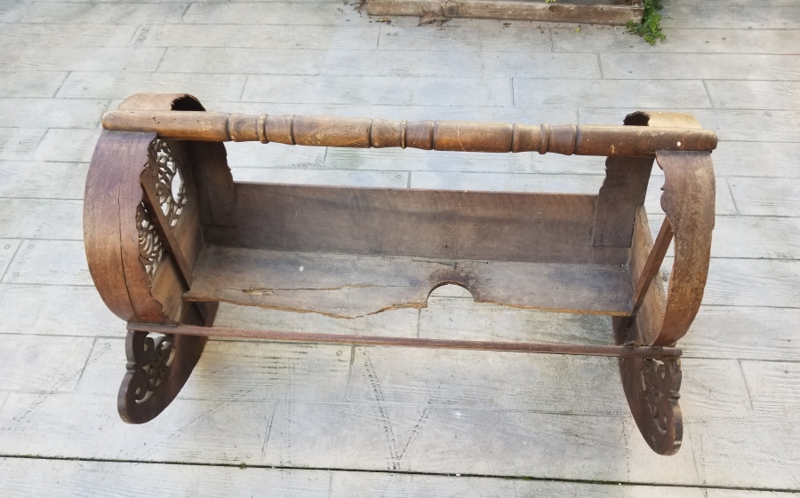 1874 TARİHLİ ÜZERİ İŞLEMELİ NADİR BÜYÜK BOY ERMENİ BEŞİK