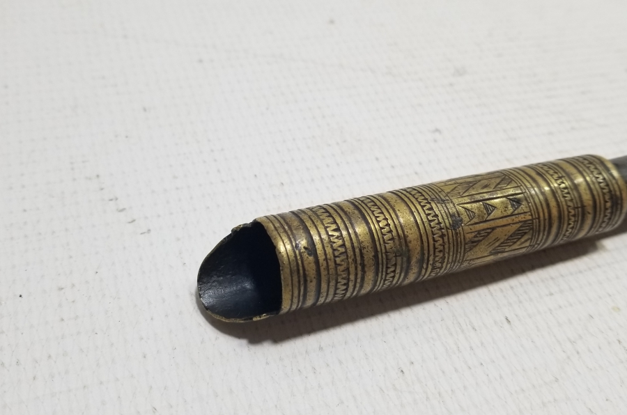 ORİJİNAL DERİ ASKISIYLA NADİR TİPTE KALEM İŞÇİLİKLİ BARUTÖLÇER