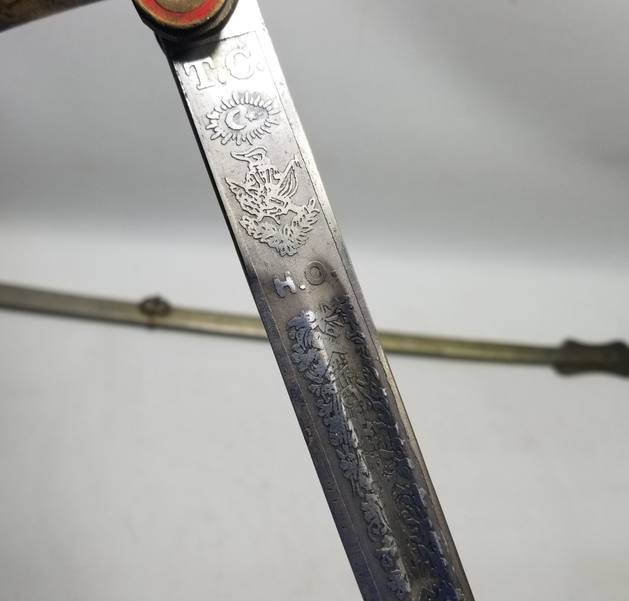 BOYNUZ SAPLI CUMHURİYET BAŞLARI HAFİF SÜVARİ SUBAY KILICI