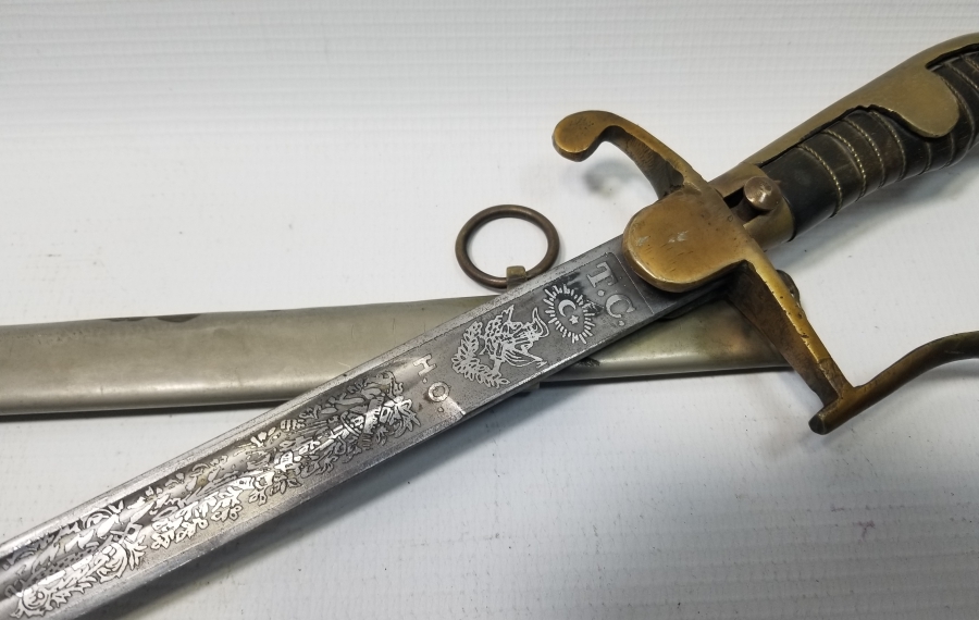 BOYNUZ SAPLI CUMHURİYET BAŞLARI HAFİF SÜVARİ SUBAY KILICI