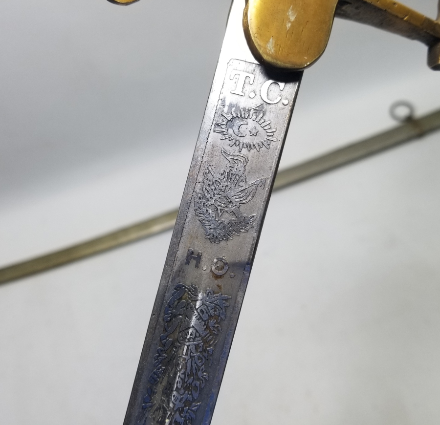 BOYNUZ SAPLI CUMHURİYET BAŞLARI HAFİF SÜVARİ SUBAY KILICI