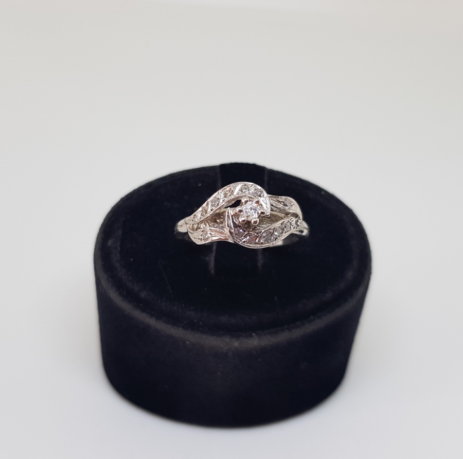 PIRLANTA TAŞLI SALYANGOZ MODEL YÜZÜK