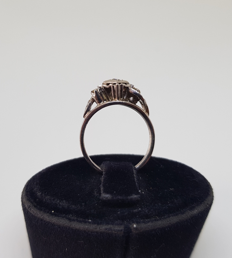 SARMAŞIK MODELİ PIRLANTA TAŞLI YÜZÜK