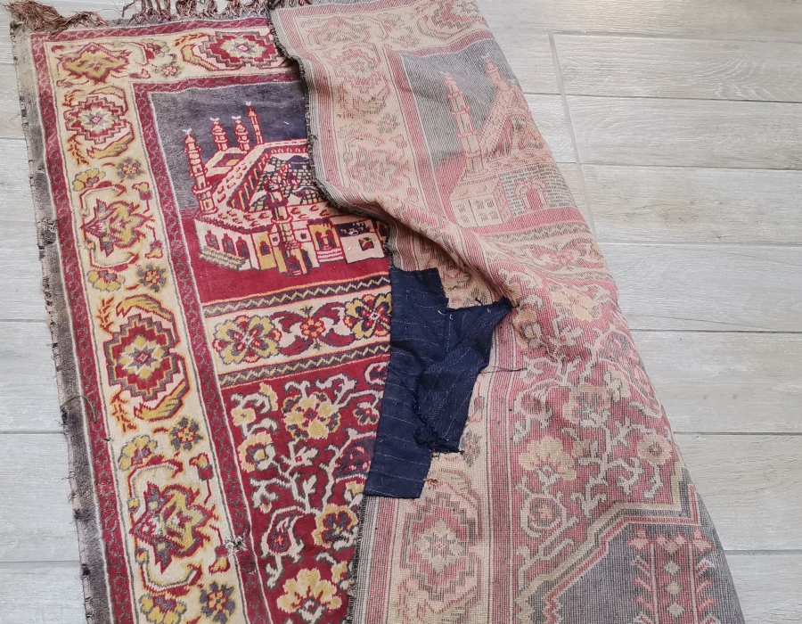 KABE-İ ŞERİF GÖRSELLİ ANTİKA İPEK FLOŞ SECCADE