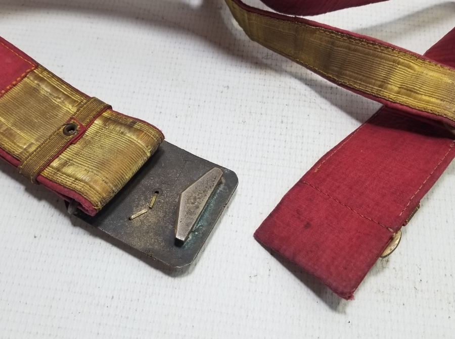 GÜMÜŞ SIRMA İŞÇİLİKLİ CUMHURİYET BAŞLARI SUBAY KEMERİ