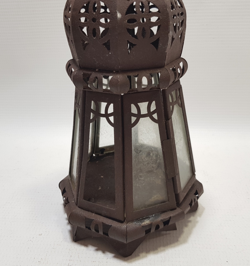 OSMANLI DÖNEMİ TESTERE İŞÇİLİKLİ NADİR FORMDA KONAK TİPİ EL MUMLUĞU