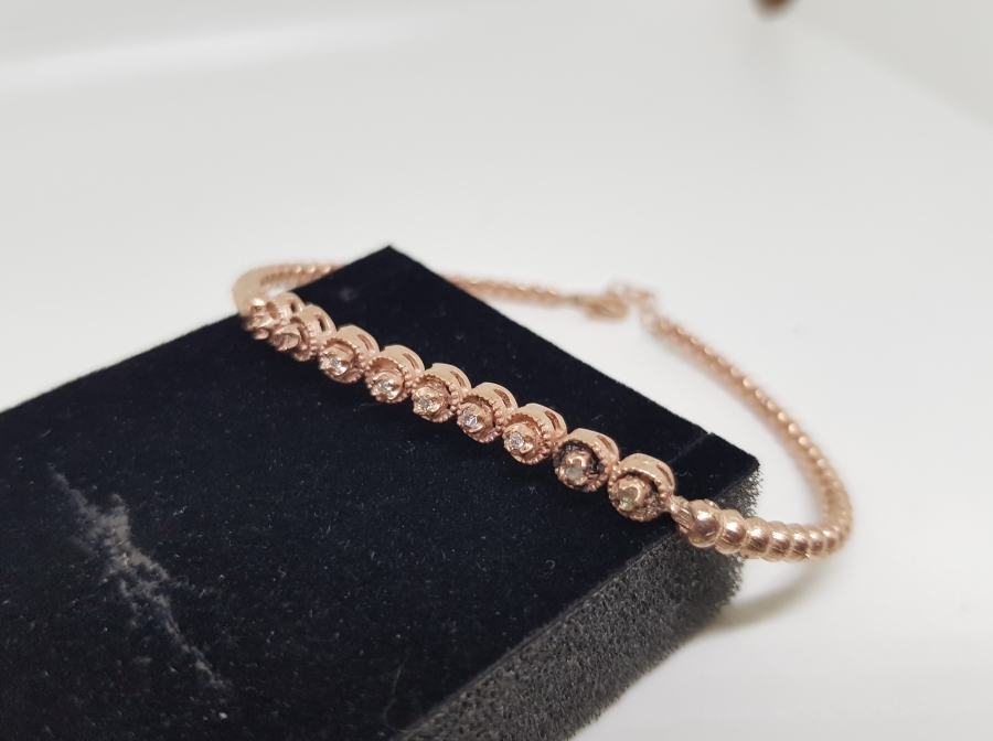 ELMAS TAŞLI BİLEKLİK