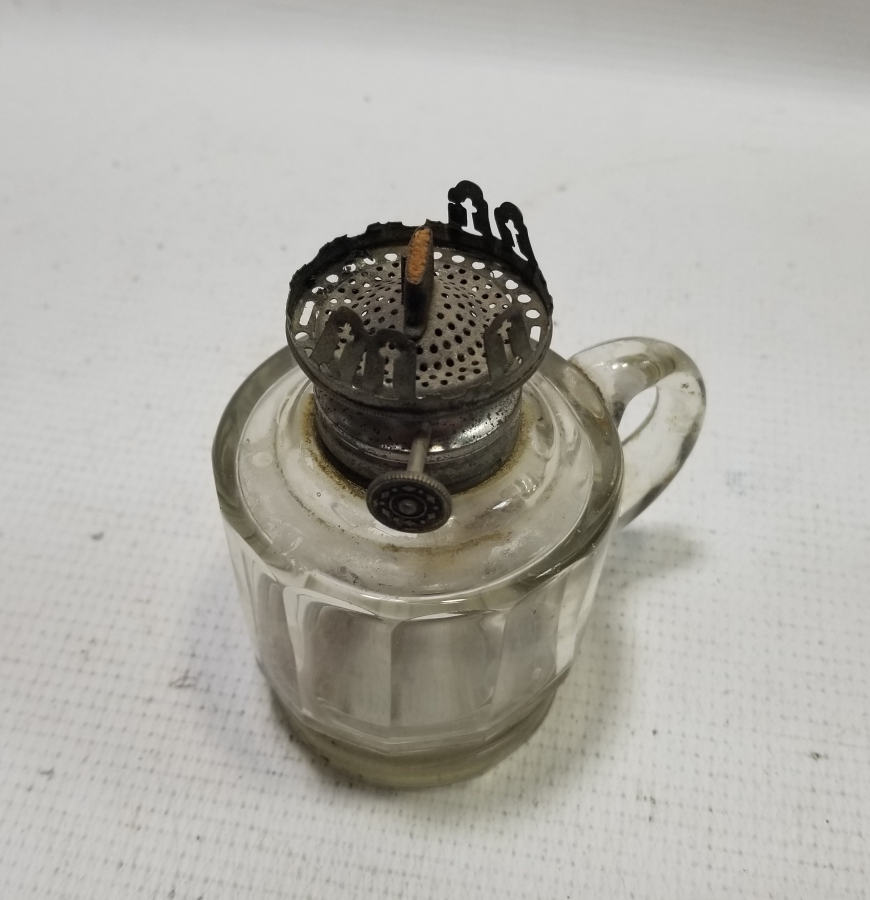 NADİR FORMDA OSMANLI DÖNEMİ TUTMAÇLI GAZ LAMBASI