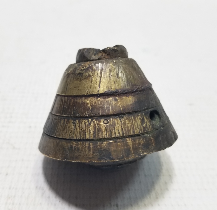 ÜZERİ OSMANLICA YAZILI OSMANLI DÖNEMİ TOP MERMİSİ BAŞLIĞI