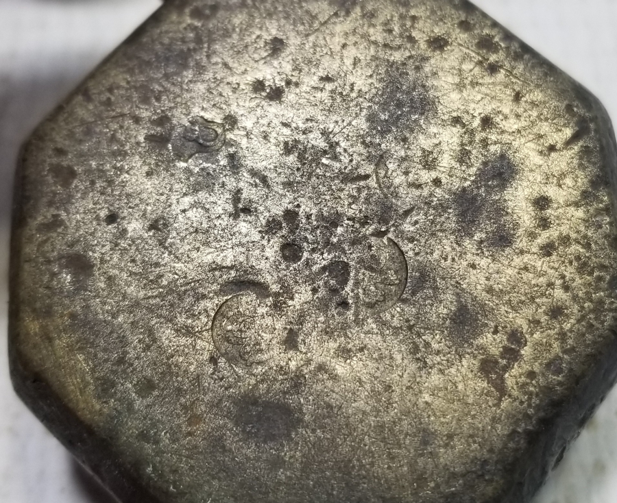 ÜZERİ DAMGALI NADİR TİPTE OSMANLI DÖNEMİ KÖŞELİ DİRHEM