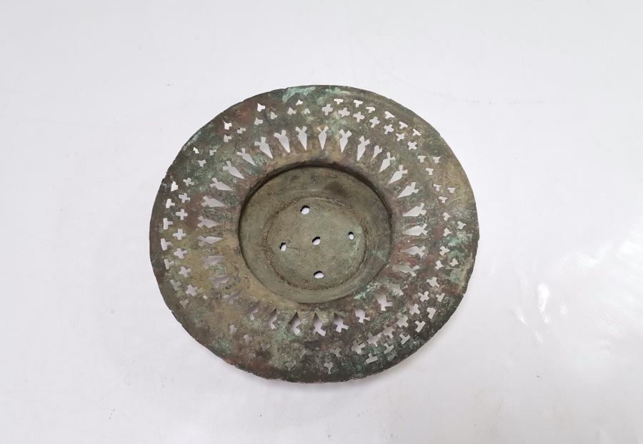 TESTERE İŞÇİLİKLİ OSMANLI DÖNEMİ NADİR TİPTE İBRİK LEĞENİ SÜZGECİ