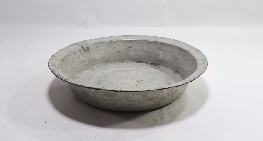 EVKAF KATİBİ HACI AHMED AĞA'YA AİT OSMANLI DÖNEMİ BAKIR TABAK