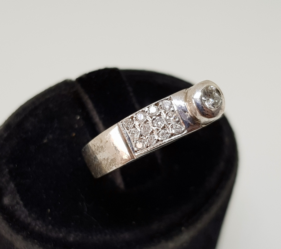 PIRLANTA TAŞLI İTALYAN MODEL TEKTAŞ YÜZÜK