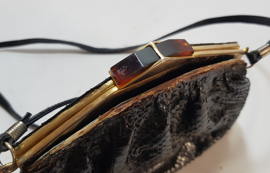 KATALİN DÜĞMELİ ANTİKA YILAN DERİSİ ÇANTA