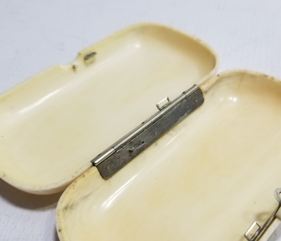 ÜZERİ KALEM İŞÇİLİKLİ OSMANLI DÖNEMİ NADİR FİLDİŞİ SİGARA TABAKASI