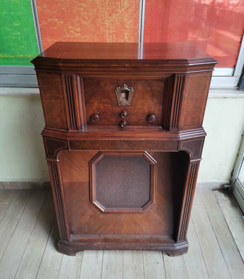 BÜYÜK BOY ÇOK NADİR KONAK İŞİ RADYO