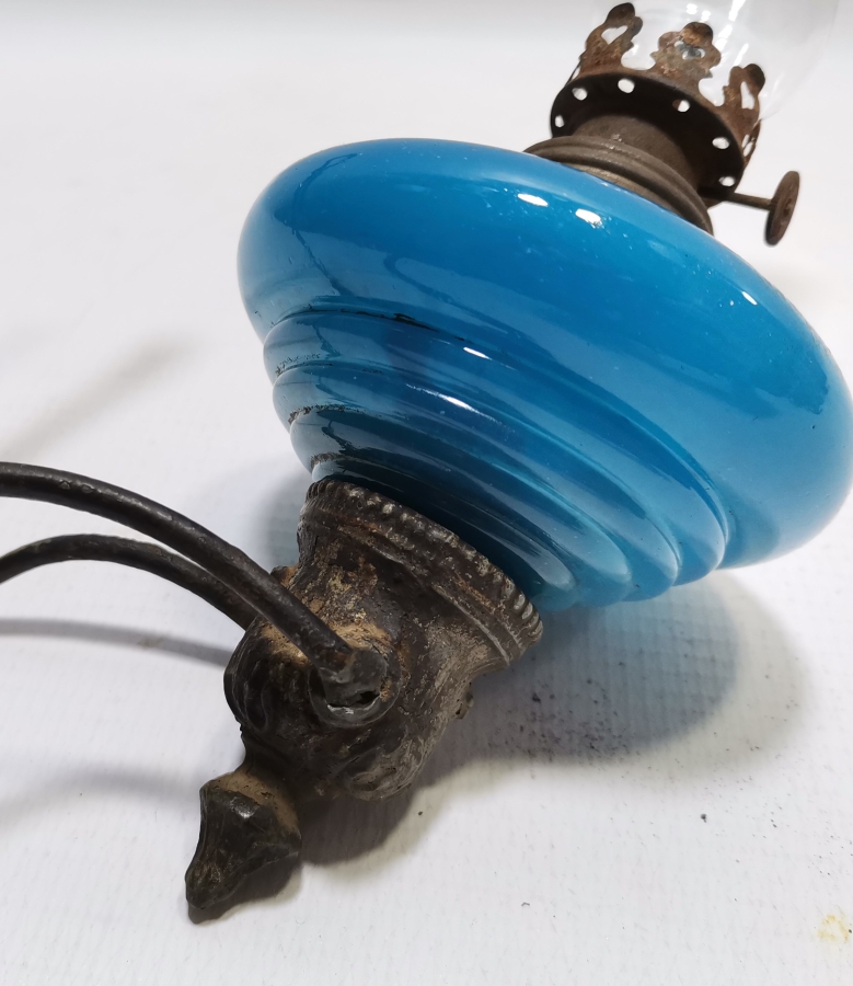 OSMANLI DÖNEMİ NADİR RENKTE OPAL DUVAR GAZ LAMBASI