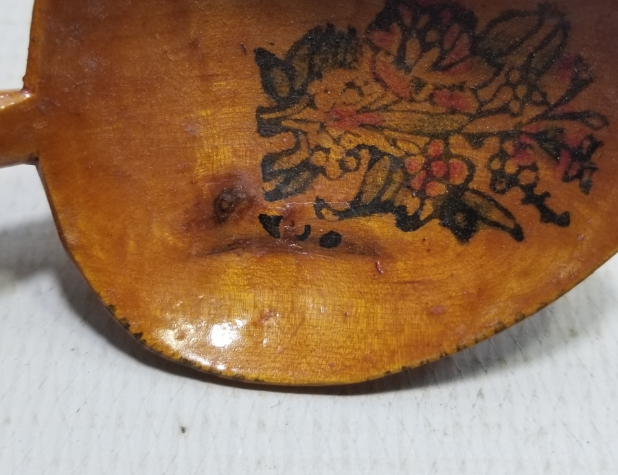 ÜZERİ TARİHLİ EL BOYAMA OSMANLI DÖNEMİ TAHTA KAŞIK