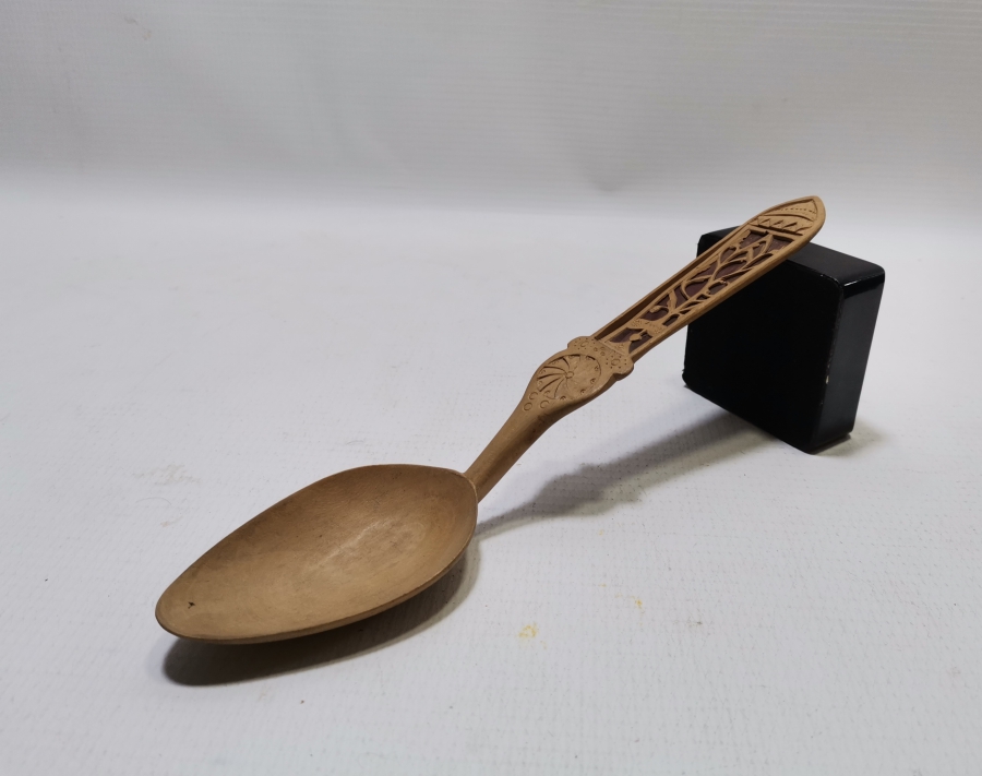 OSMANLI DÖNEMİ ÇARKIFELEK MOTİFLİ TEKKE İŞİ NADİR KAŞIK