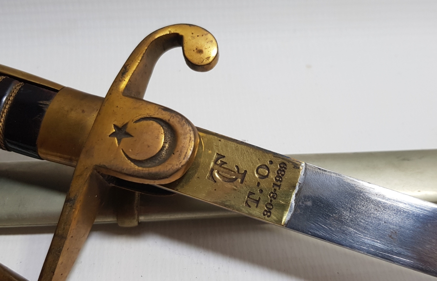 1939 YILI NADİR TABİP SUBAY KILICI