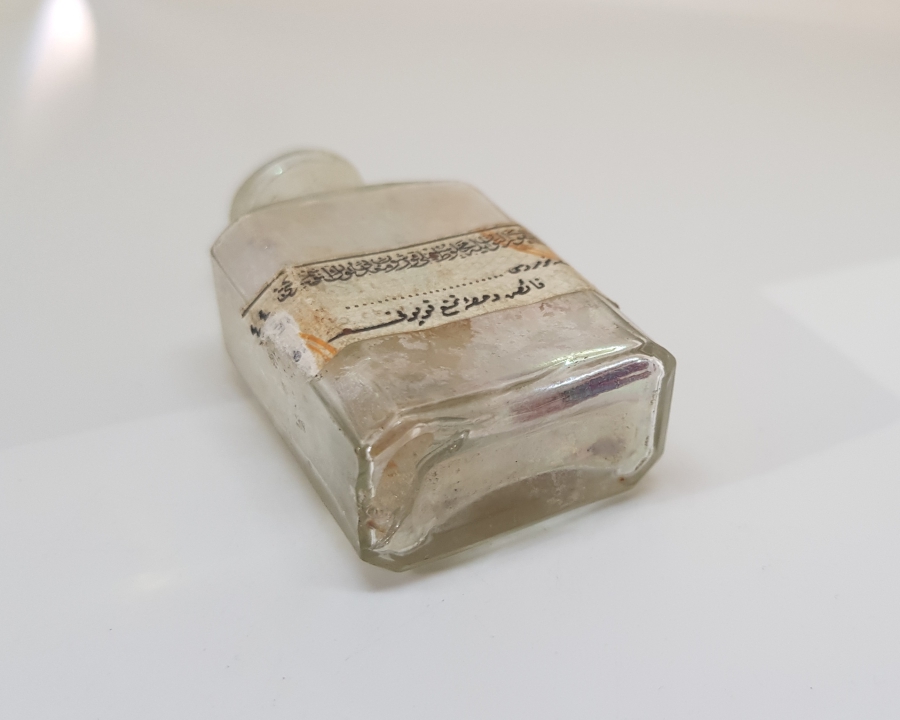 ORİJİNAL ETİKETİYLE OSMANLI DÖNEMİ NADİR İLAÇ ŞİŞESİ